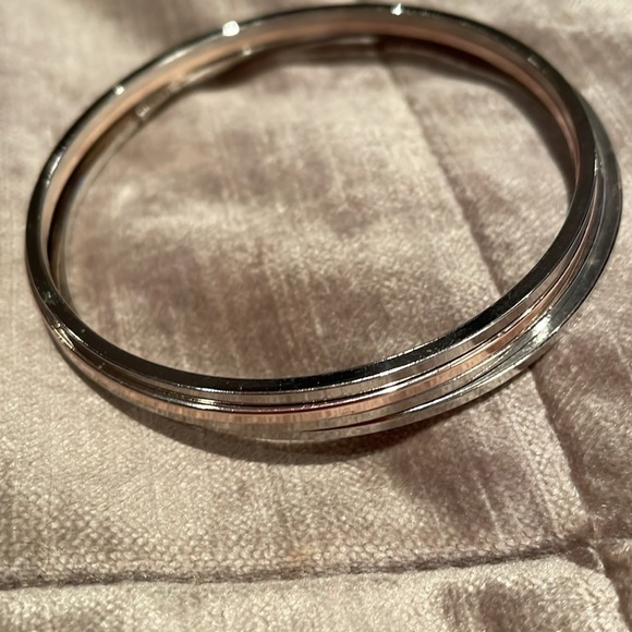 4 minimalist Bangle Bracelets 3 Silver one Rose Gold - Picture 5 of 7